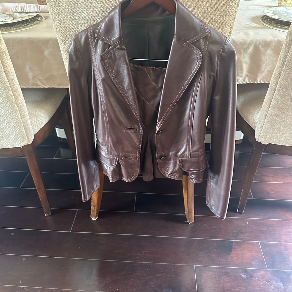 Women’s brown leather blazer & skirt set, size small